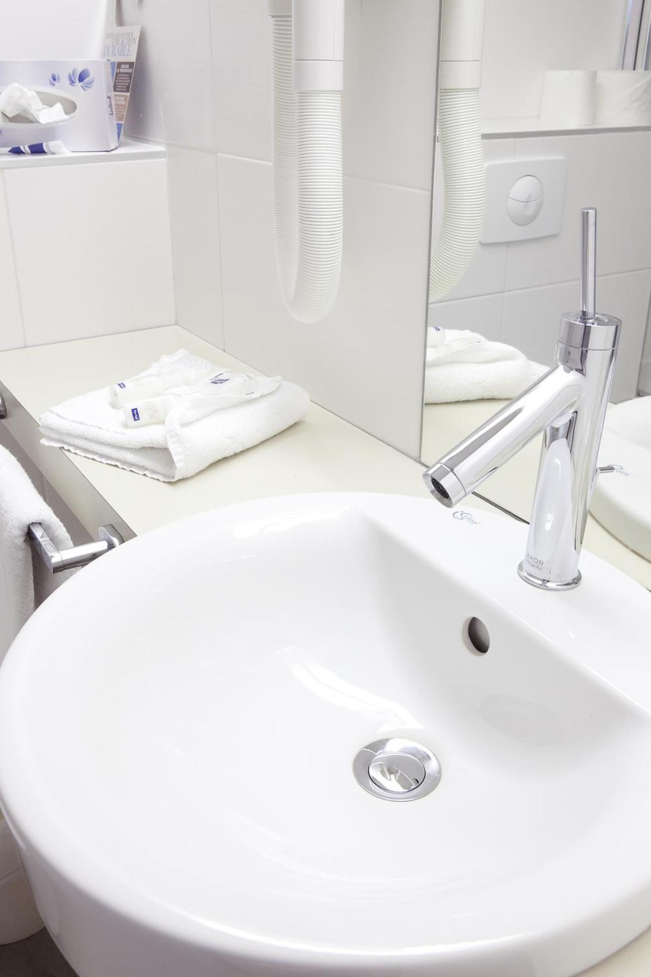Kyriad Deauville - St Arnoult Hotel 3*